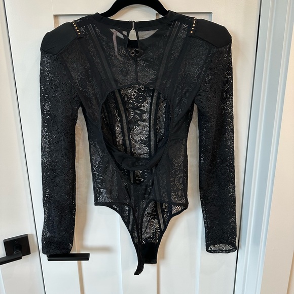 Victoria's Secret long sleeve lace bodysuit medium - Picture 8 of 9